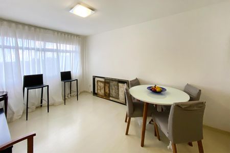 Sala de apartamento à venda com 3 quartos, 80m² em São Lucas, Belo Horizonte