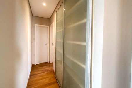 Corredor de apartamento à venda com 3 quartos, 110m² em Cidade Jardim, Belo Horizonte