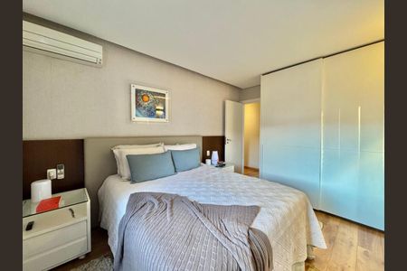 Suíte de apartamento à venda com 3 quartos, 110m² em Cidade Jardim, Belo Horizonte