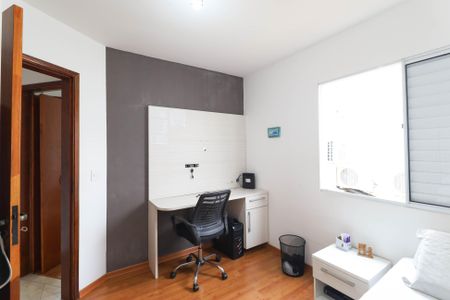 Casa de condomínio para alugar com 92m², 3 quartos e 1 vaga