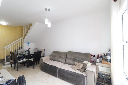 Casa de Condomínio para alugar com 3 quartos, 92m² em Jardim Virginia Bianca, São Paulo