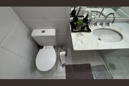 Apartamento à venda com 80m², 3 quartos e 2 vagasBanheiro