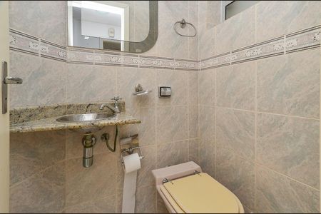 Apartamento para alugar com 140m², 3 quartos e 1 vagaLavabo