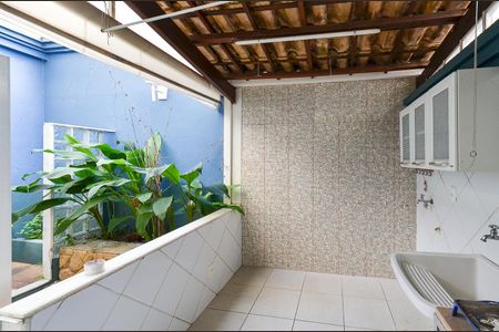 Apartamento para alugar com 140m², 3 quartos e 1 vagaÁrea de Serviço