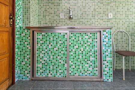 Apartamento para alugar com 80m², 2 quartos e 1 vaga Apartamento para alugar com 80m², 2 quartos e 1 vagaCozinha - Armários