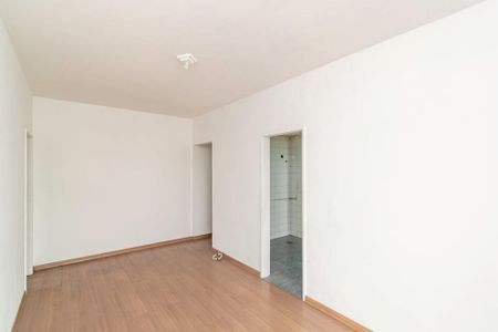 Apartamento para alugar com 80m², 2 quartos e 1 vaga Apartamento para alugar com 80m², 2 quartos e 1 vagaSala
