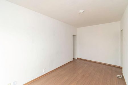 Apartamento para alugar com 80m², 2 quartos e 1 vaga Apartamento para alugar com 80m², 2 quartos e 1 vagaSala