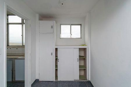 Apartamento para alugar com 80m², 2 quartos e 1 vaga Apartamento para alugar com 80m², 2 quartos e 1 vagaCozinha - Armários