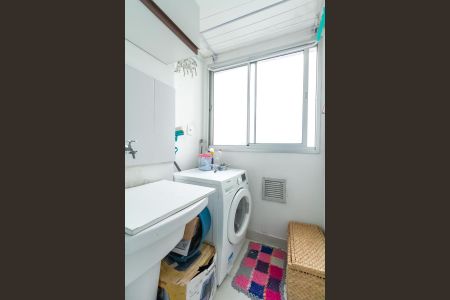 Apartamento à venda com 60m², 2 quartos e 1 vagaÁrea de Serviço