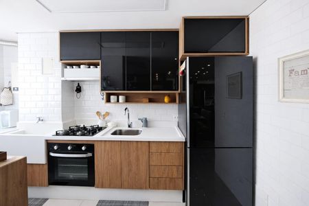 Cozinha de apartamento para alugar com 2 quartos, 50m² em Padroeira, Osasco
