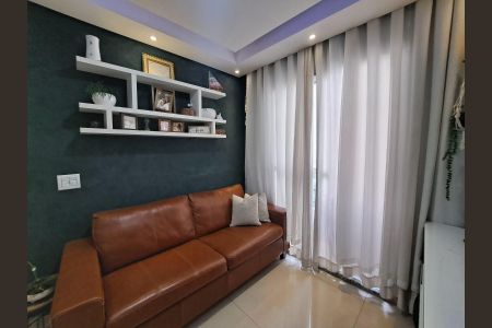 Sala de apartamento para alugar com 2 quartos, 50m² em Padroeira, Osasco