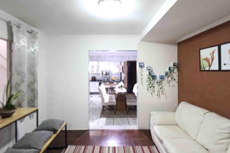 Casa à venda com 192m², 3 quartos e 2 vagas