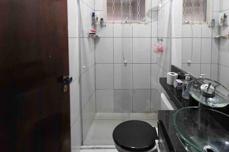 Casa à venda com 192m², 3 quartos e 2 vagas