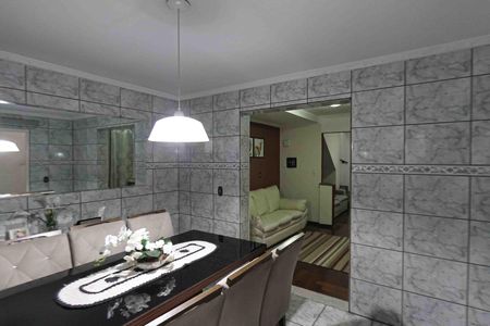 Casa à venda com 192m², 3 quartos e 2 vagas