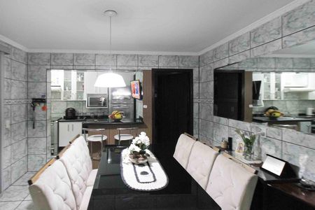 Casa à venda com 192m², 3 quartos e 2 vagas