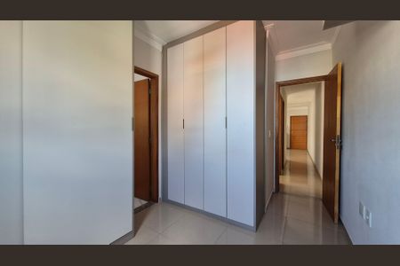 Apartamento à venda com 155m², 2 quartos e 2 vagasSuíte