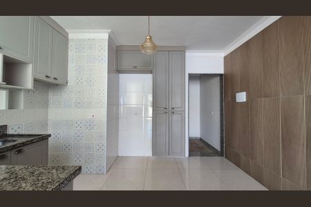 Apartamento à venda com 155m², 2 quartos e 2 vagasCozinha