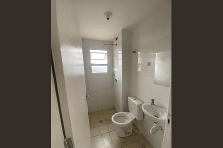 Banheiro de apartamento para alugar com 2 quartos, 52m² em Vila Nova Bonsucesso, Guarulhos