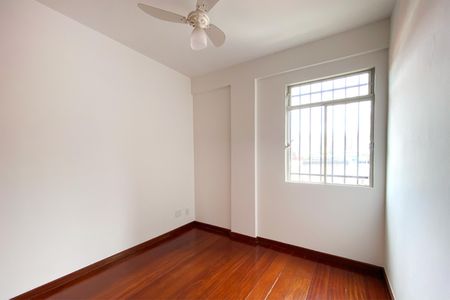 Apartamento para alugar com 76m², 2 quartos e 1 vagaQuarto 2