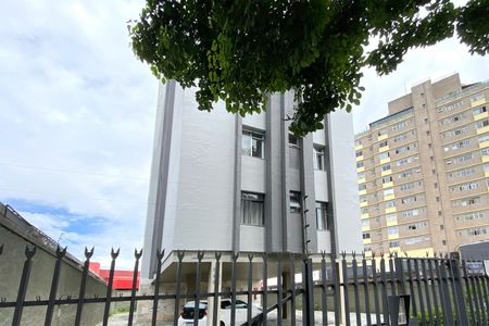 Apartamento para alugar com 76m², 2 quartos e 1 vagaFachada