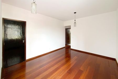 Sala de apartamento para alugar com 2 quartos, 76m² em Cidade Nova, Belo Horizonte