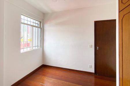 Apartamento para alugar com 76m², 2 quartos e 1 vagaQuarto 2