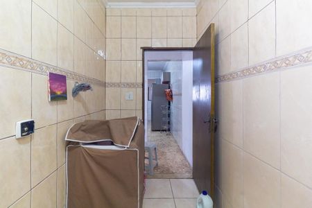 Banheiro de casa para alugar com 2 quartos, 120m² em Jardim Rodolfo Pirani, São Paulo