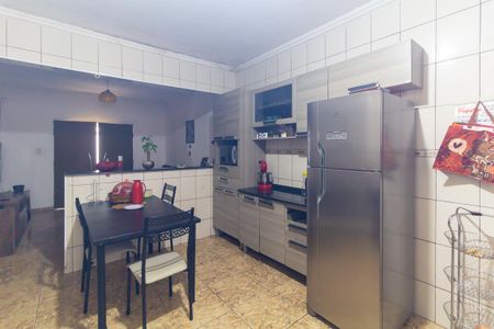 Cozinha de casa para alugar com 2 quartos, 120m² em Jardim Rodolfo Pirani, São Paulo