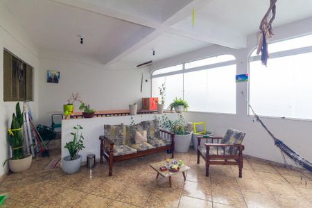 Casa para alugar com 120m², 2 quartos e 1 vagaQuintal