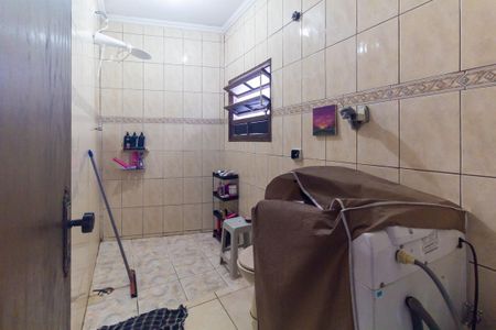 Banheiro de casa para alugar com 2 quartos, 120m² em Jardim Rodolfo Pirani, São Paulo