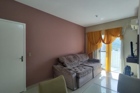 Sala de apartamento para alugar com 3 quartos, 110m² em Canto do Forte, Praia Grande