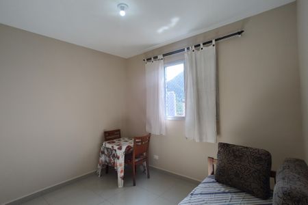 Quarto de apartamento para alugar com 3 quartos, 110m² em Canto do Forte, Praia Grande