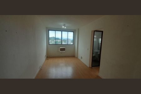 Sala de apartamento para alugar com 2 quartos, 75m² em Praça Seca, Rio de Janeiro