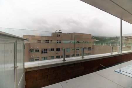 Apartamento à venda com 67m², 2 quartos e 2 vagasVista da Suíte 2