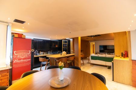 Apartamento à venda com 67m², 2 quartos e 2 vagasSala e Cozinha 