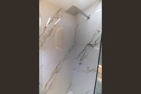 Apartamento à venda com 67m², 2 quartos e 2 vagasBanheiro da Suíte 2