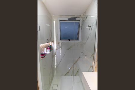 Apartamento à venda com 67m², 2 quartos e 2 vagasBanheiro da Suíte 1