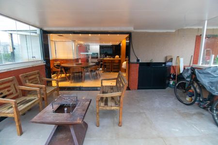 Apartamento à venda com 67m², 2 quartos e 2 vagasCobertura