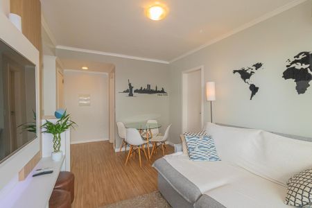 Sala de apartamento para alugar com 1 quarto, 40m² em Igara, Canoas