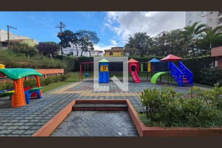 Casa à venda com 79m², 3 quartos e 2 vagasÁrea comum - Playground