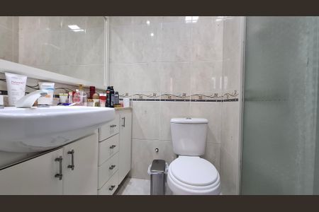 Casa à venda com 79m², 3 quartos e 2 vagasBanheiro Quarto 1 suíte