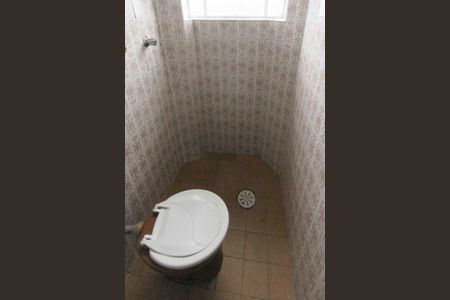 Apartamento para alugar com 100m², 2 quartos e 1 vaga Apartamento para alugar com 100m², 2 quartos e 1 vagaBanheiro de serviço