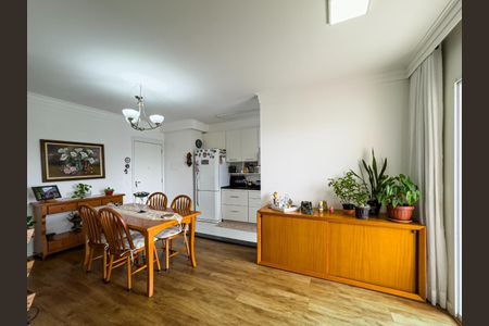 Apartamento à venda com 71m², 2 quartos e 1 vagaFoto 01