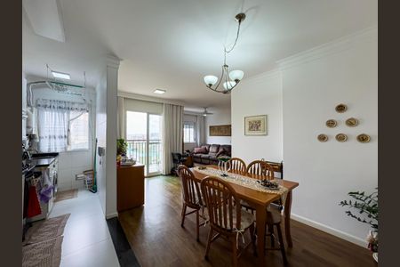 Apartamento à venda com 71m², 2 quartos e 1 vagaFoto 02