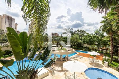 Apartamento à venda com 317m², 4 quartos e 4 vagasÁrea comum - Piscina