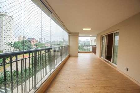 Apartamento à venda com 317m², 4 quartos e 4 vagasVaranda da Sala