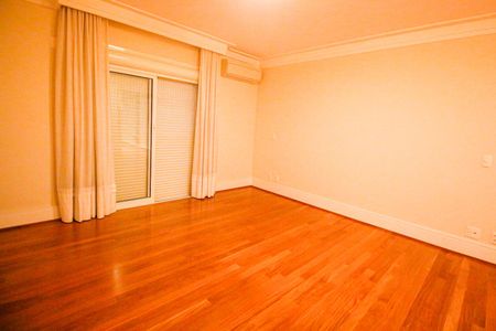 Apartamento à venda com 317m², 4 quartos e 4 vagasSuíte 4