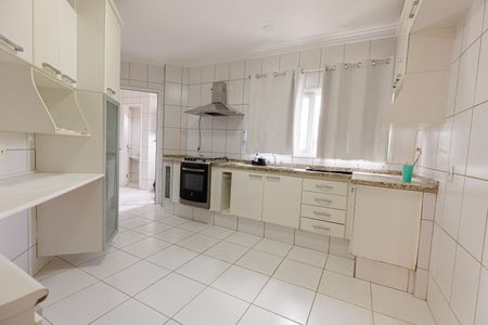 Apartamento para alugar com 128m², 3 quartos e 2 vagas