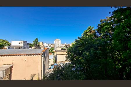 Casa para alugar com 2 quartos, 120m² em Pompéia, Belo Horizonte