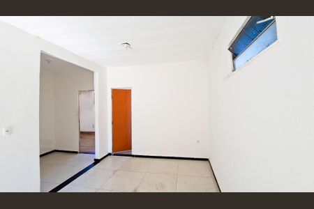 Casa para alugar com 2 quartos, 120m² em Pompéia, Belo Horizonte